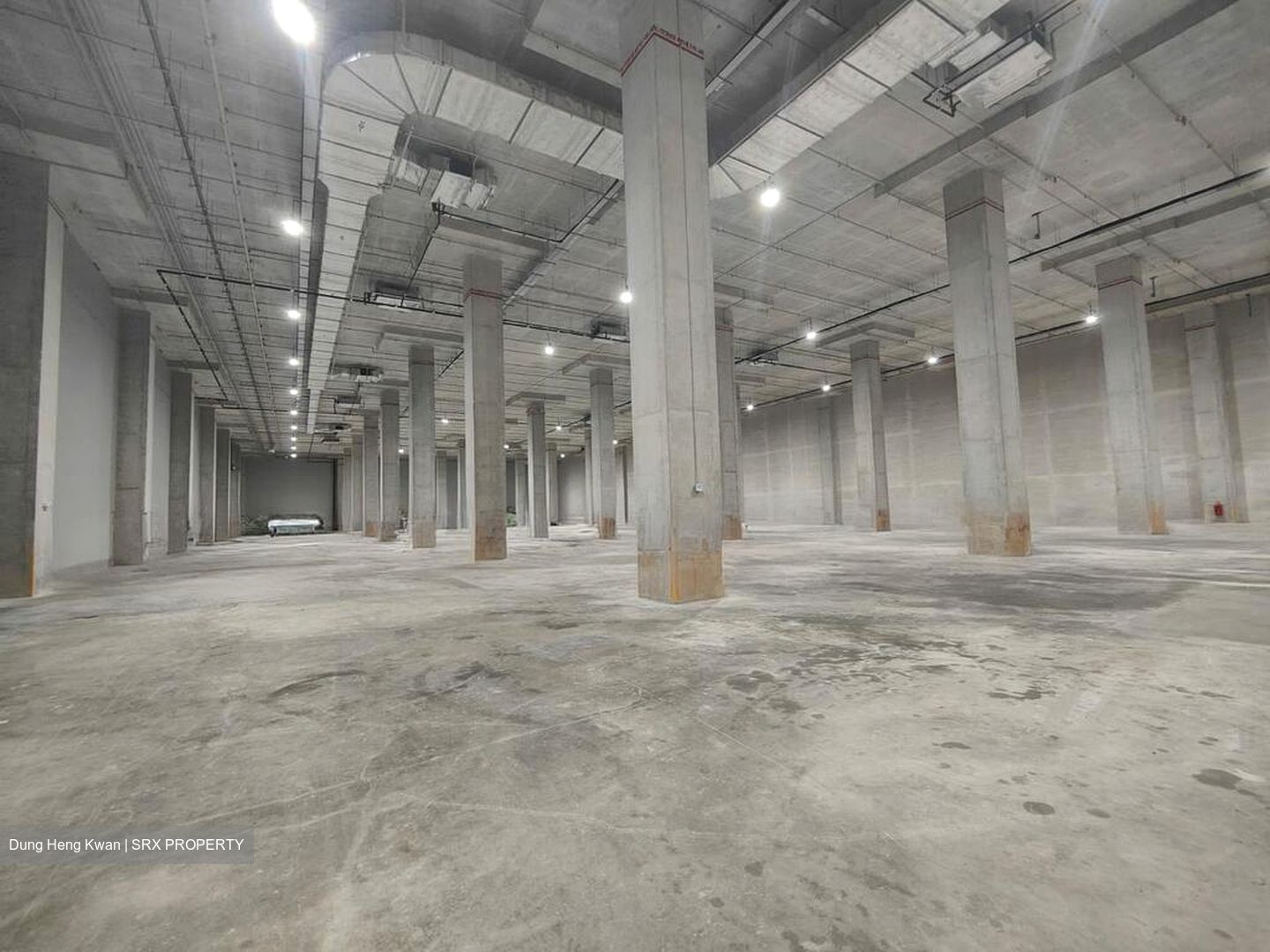Tuas Road (D22), Warehouse #571675291